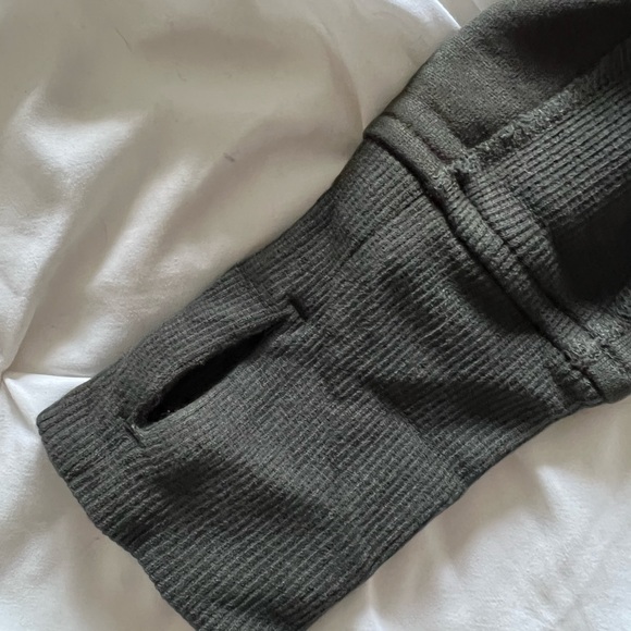 Lululemon Scuba Hoody - Picture 5 of 8